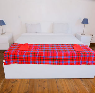 Gallery image 3 of Comfort Room